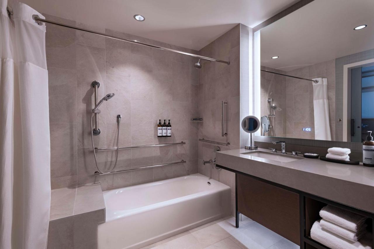 Hyatt Regency Baytown-houston *