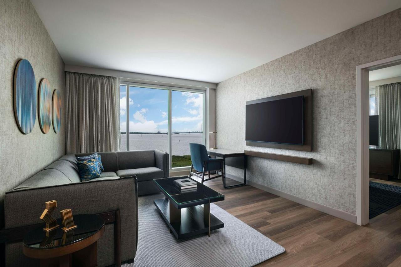 Hyatt Regency Baytown-houston *