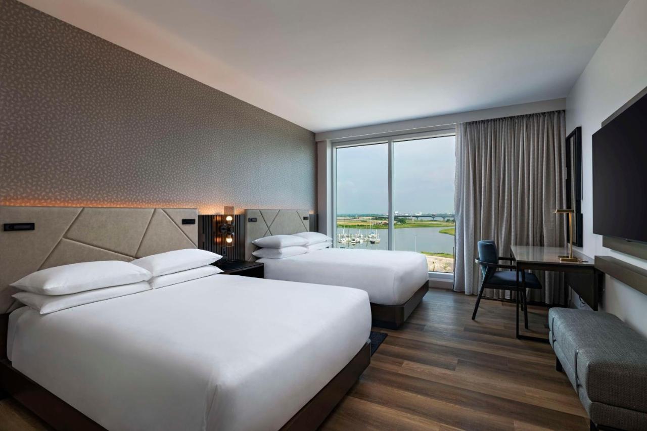 Hyatt Regency Baytown-houston Hotel *