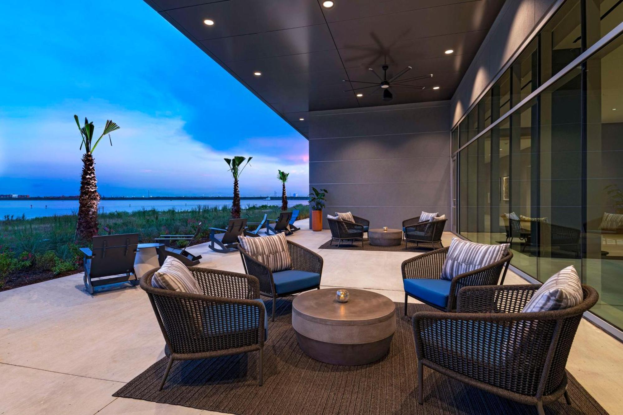 Hyatt Regency Baytown-houston *